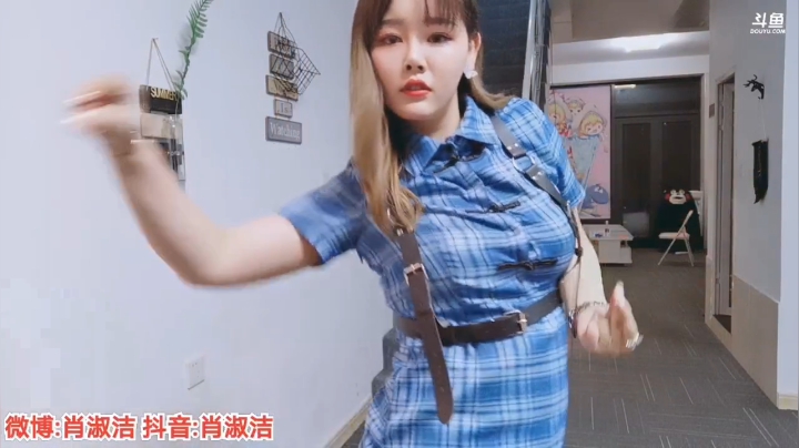 菜菜的瓜皮帽发布了一个斗鱼视频2020-06-22