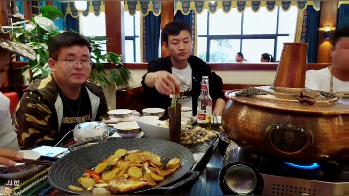 西藏行，day11逛逛拉萨 2020-06-24 18点场