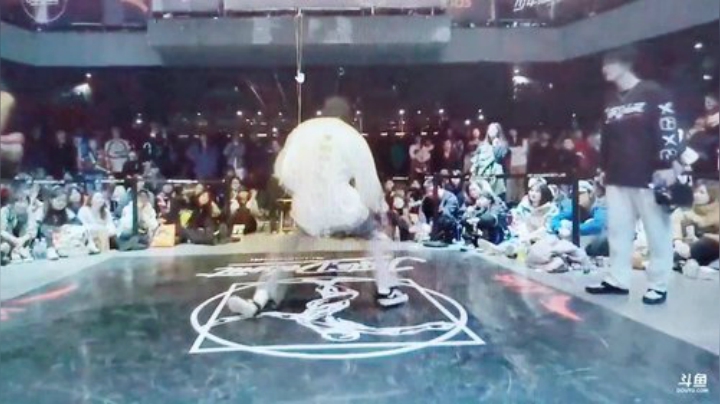 （武汉）晚点去蹦迪… 在家聊一会 2020-06-24 20点场