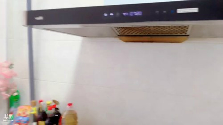 肖淑洁生命中的光和盐发布了一个斗鱼视频2020-07-01