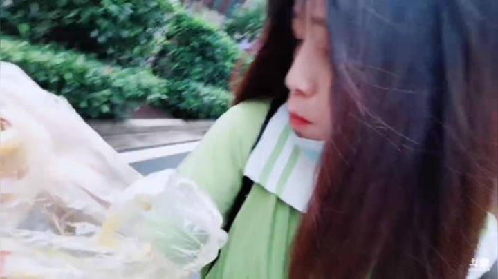 肖淑洁生命中的光和盐发布了一个斗鱼视频2020-07-02