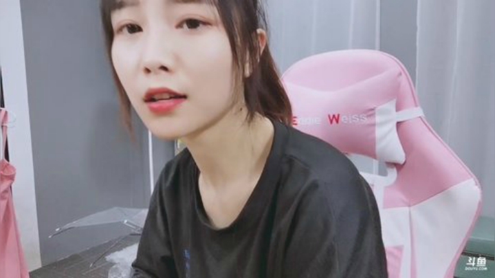 藤一的小幸运发布了一个斗鱼视频2020-07-06