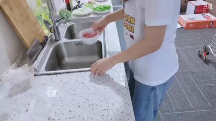 圆园团团发布了一个斗鱼视频2020-07-07