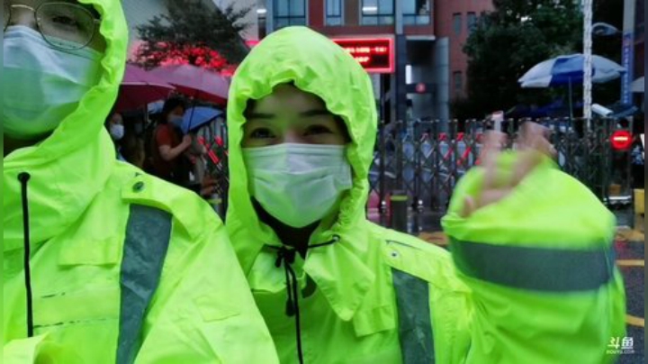 护航高考，加油，少年！ 2020-07-07 08点场