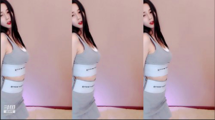 爱笑的女孩运气不会太差~ 6495582 2020-07-07 23点场