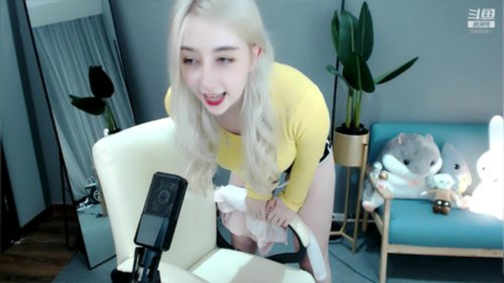 新主播第一天~ 雷霆嘎巴！ 2020-07-08 21点场