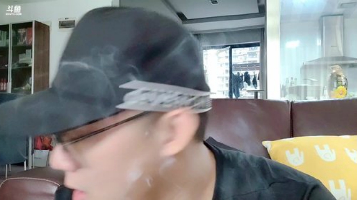 HHHISHHH发布了一个斗鱼视频2020-07-10