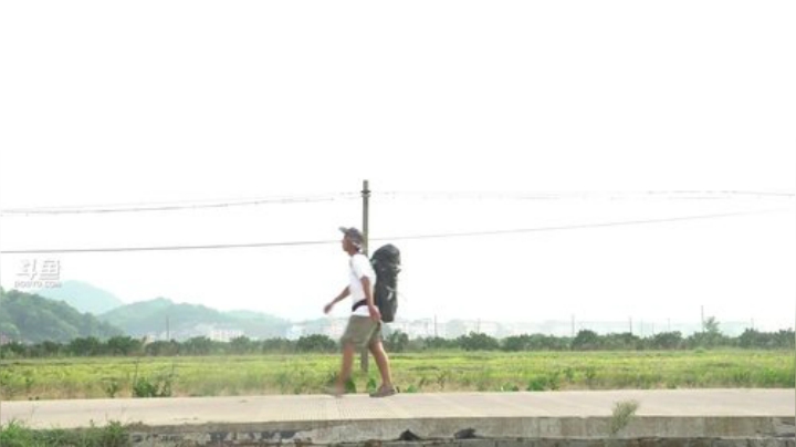 我在斗鱼看野食小哥直播美食