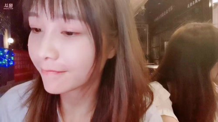 姑姑:成都街头聚一聚 2020-07-14 02点场