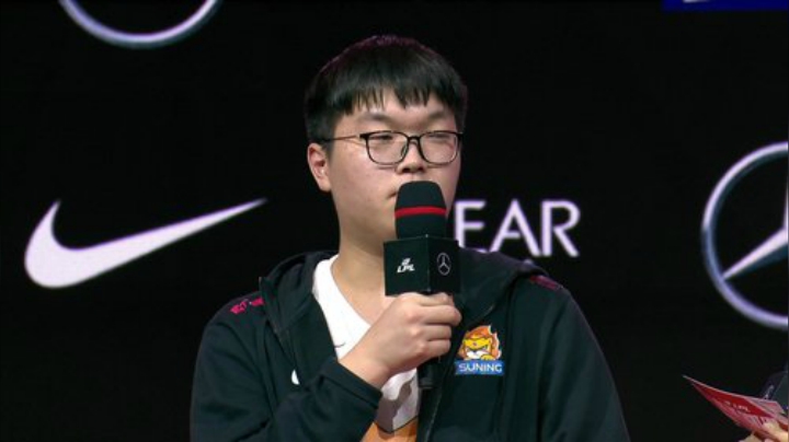 丷女帝发布了一个斗鱼视频2020-07-16