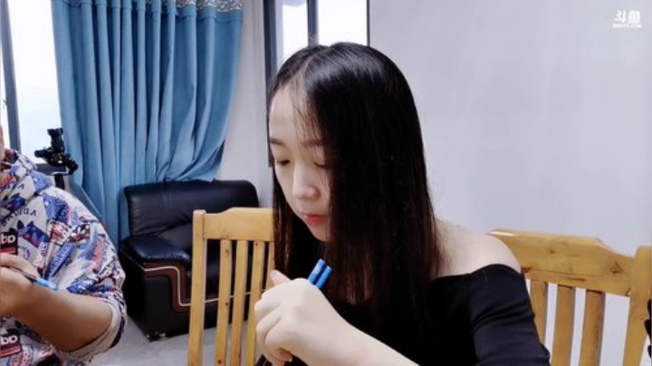科头溜子发布了一个斗鱼视频2020-07-16