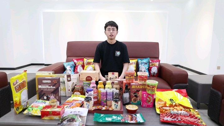 小乌龟er发布了一个斗鱼视频2020-07-18