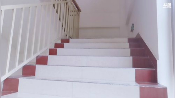 HHHISHHH发布了一个斗鱼视频2020-07-19