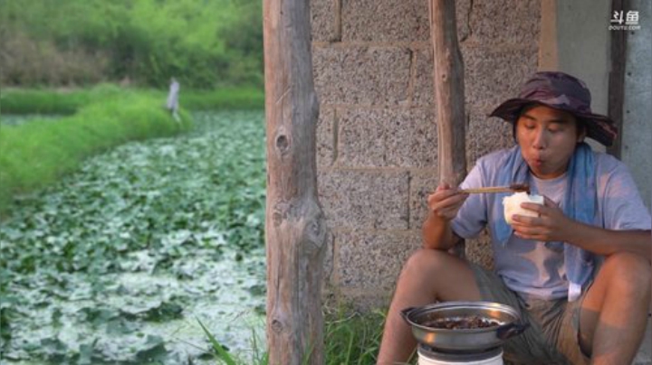 哆啦爱梦梦发布了一个斗鱼视频2020-07-21