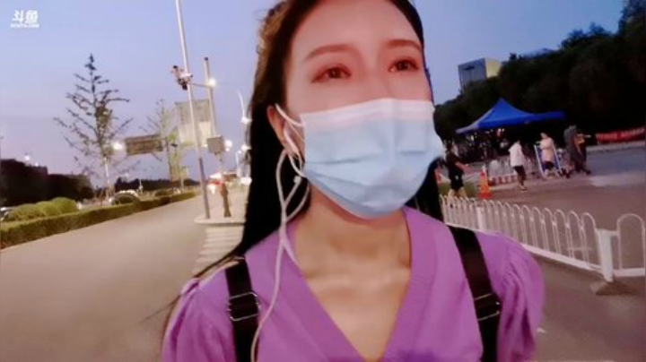 爱喝百事可乐D周星星发布了一个斗鱼视频2020-07-22
