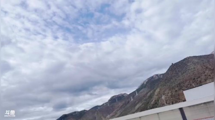 HHHISHHH发布了一个斗鱼视频2020-07-23