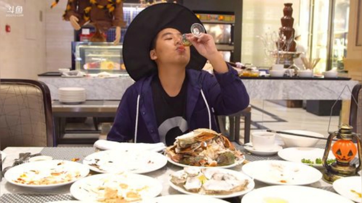 哆啦爱梦梦发布了一个斗鱼视频2020-07-24