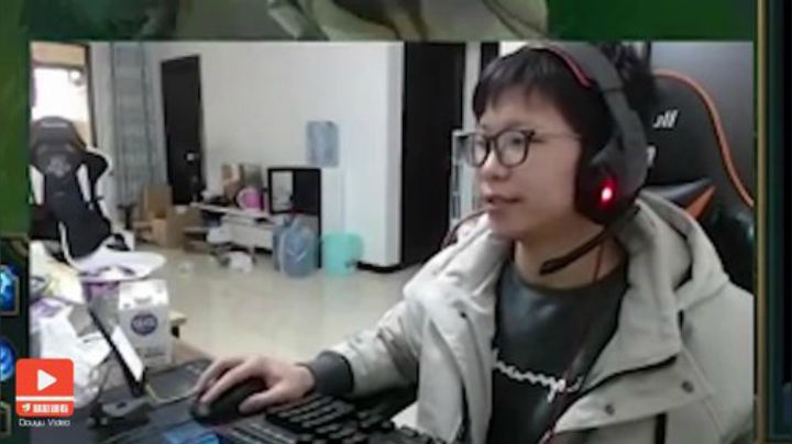 liyunanhj发布了一个斗鱼视频2020-07-26