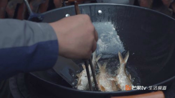 哆啦爱梦梦发布了一个斗鱼视频2020-07-26