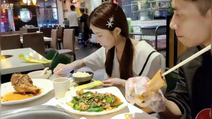 Smlia丶卡布奇诺发布了一个斗鱼视频2020-07-29