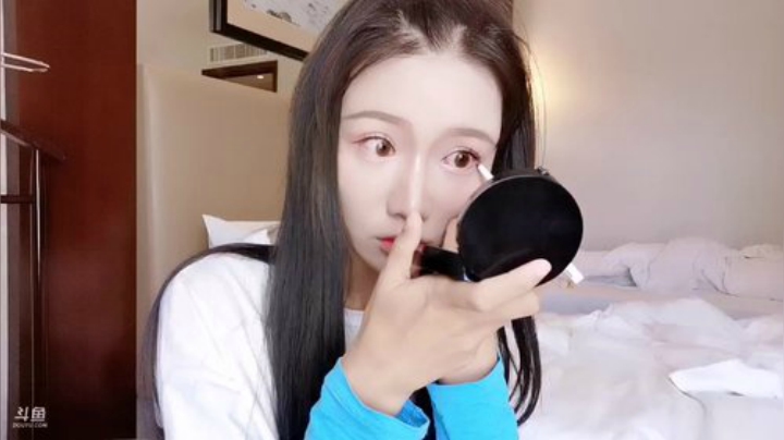 科头溜子发布了一个斗鱼视频2020-07-30