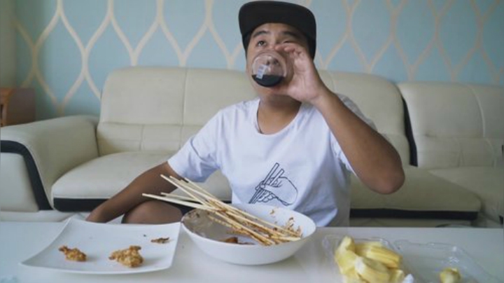 哆啦爱梦梦发布了一个斗鱼视频2020-07-31