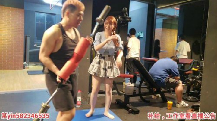 我在斗鱼看黑人毅直播户外