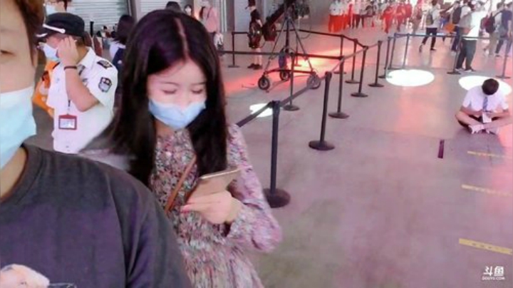 Smlia丶卡布奇诺发布了一个斗鱼视频2020-08-01