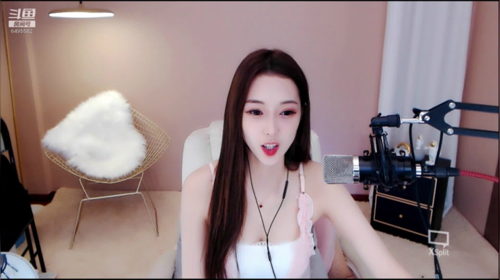 爱笑的女孩运气不会太差~6495582 2020-08-01 01点场