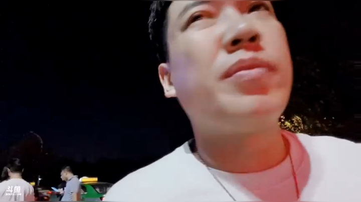 郑州酒吧街的欢乐时光！ 2020-08-01 03点场