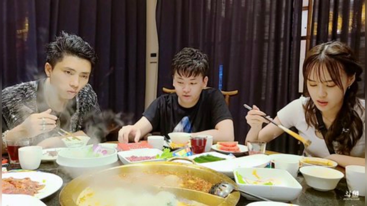 Smlia丶卡布奇诺发布了一个斗鱼视频2020-08-02