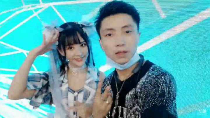 Smlia丶卡布奇诺发布了一个斗鱼视频2020-08-02