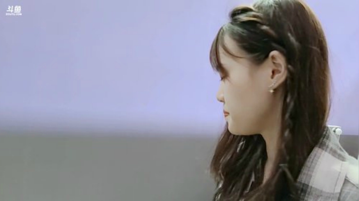 Smlia丶卡布奇诺发布了一个斗鱼视频2020-08-02