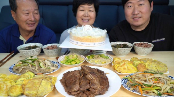 祝我生日快乐！2020已经过半了，希望爸妈和粉丝家人们永远幸福！