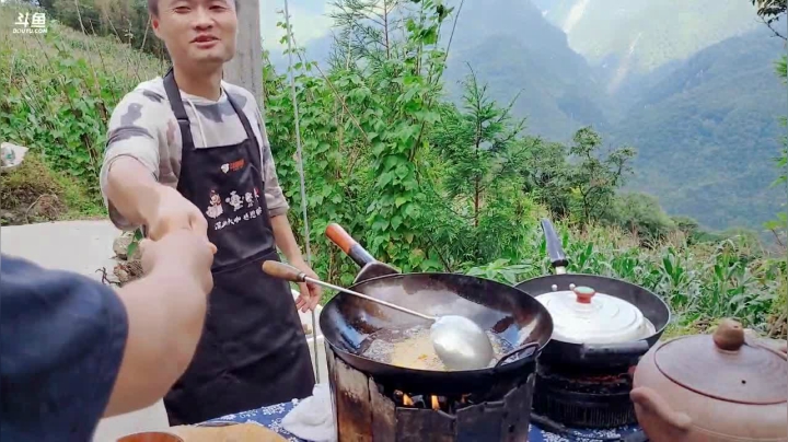 12点半开播上山做饭(≧ω≦)/ 2020-08-03 16点场