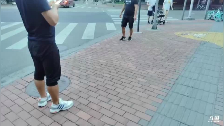 欢迎牛牛来成都 2020-08-03 19点场