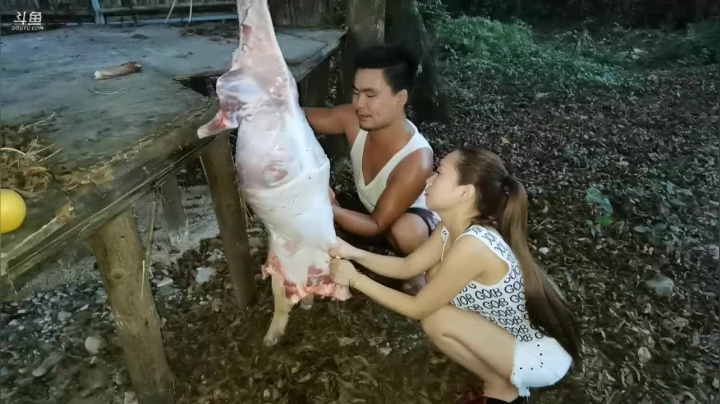 老乡请客烤全羊龙虾土鸡 2020-08-05 18点场