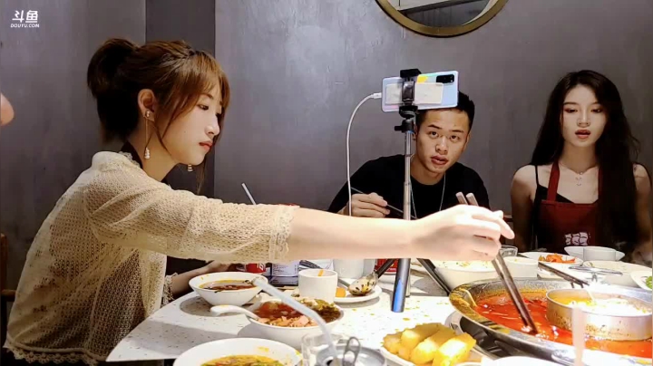 接女嘉宾去成都 2020-08-06 22点场