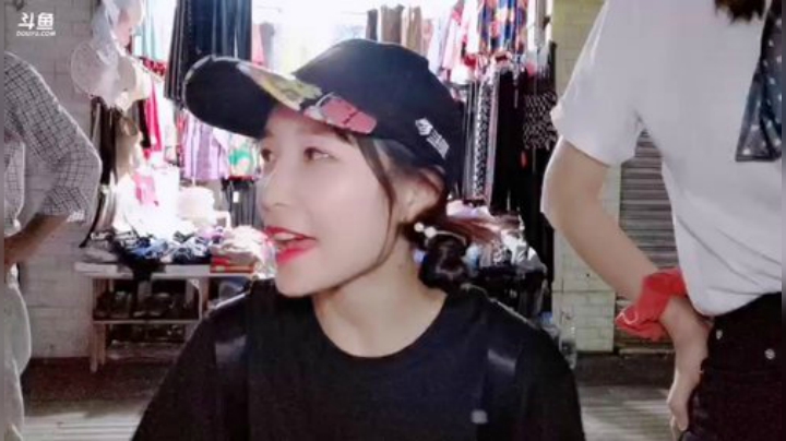 菜菜的瓜皮帽发布了一个斗鱼视频2020-08-07