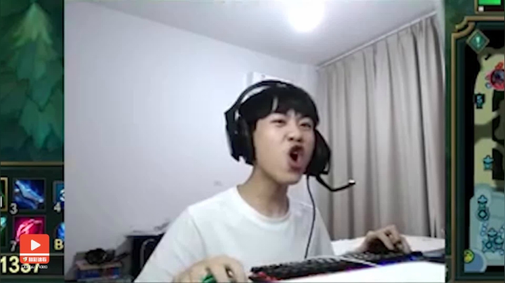 【精彩速看】什么花里胡哨，有种站一起，吃我冰女一套