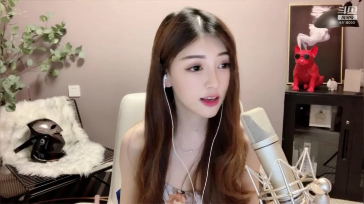 爱笑的眼睛 6916090 2020-08-07 22点场