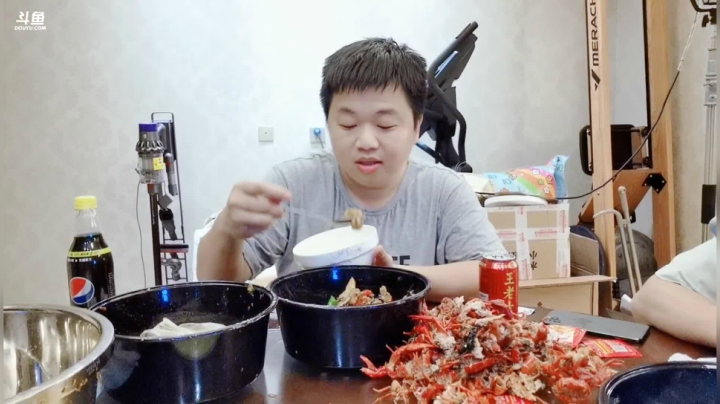 今晚必须吃上小龙虾 2020-08-10 01点场