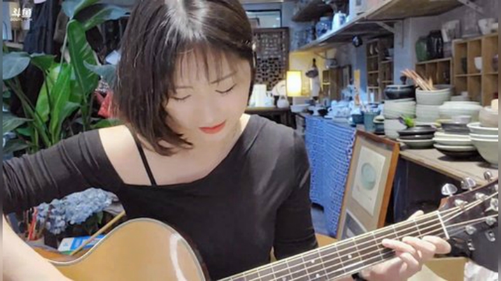 HHHISHHH发布了一个斗鱼视频2020-08-11