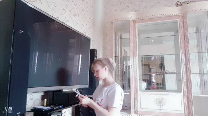 勤劳懂事的美女~~露露 2020-08-11 15点场