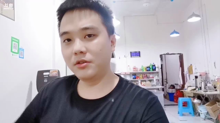 因涨水当地西湖成了网红地 2020-08-12 00点场