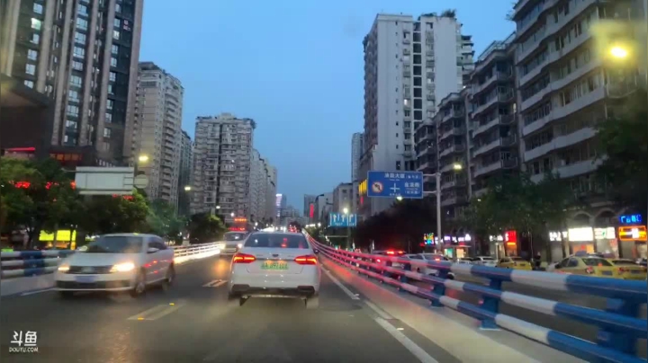重庆解放碑洪崖洞户外 2020-08-10 19点场
