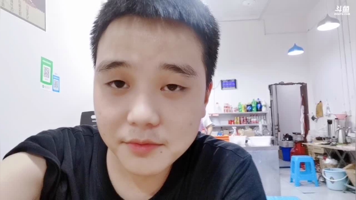 因涨水当地西湖成了网红地 2020-08-11 22点场
