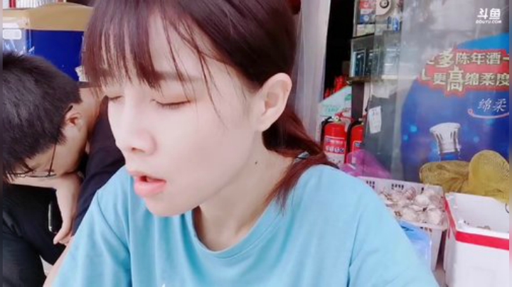 肖淑洁生命中的光和盐发布了一个斗鱼视频2020-08-12