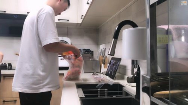 大鱼哆宝发布了一个斗鱼视频2020-08-12