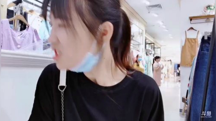 菜菜的瓜皮帽发布了一个斗鱼视频2020-08-13